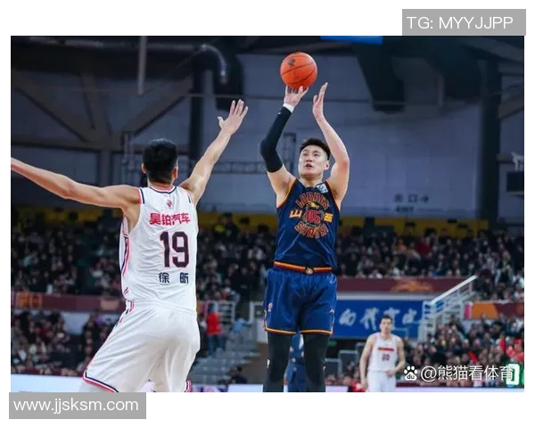 中国男篮迎战马其顿队力争胜利展现团队实力与拼搏精神 中国男篮迎战马其顿队力争胜利展现团队实力与拼搏精神